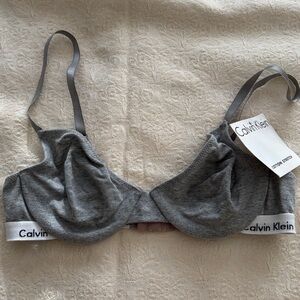 New NWT Calvin Klein bra sporty logo band cotton stretch bralette 34B